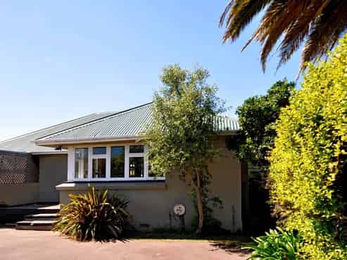 9 Nyoli Street, Northcote