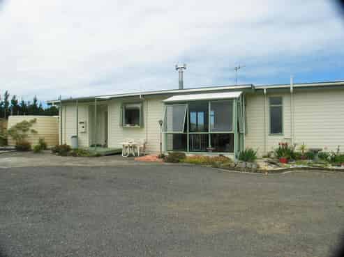 77 Kemp Road, Awhitu