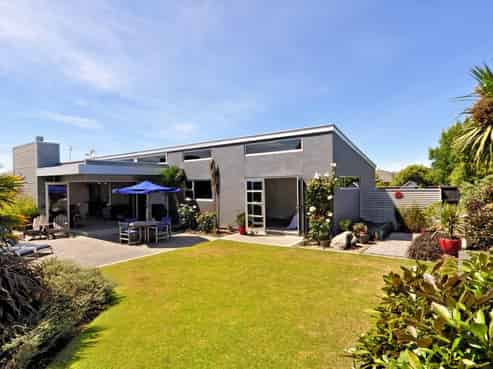 4 Bernadette Street, Aidanfield