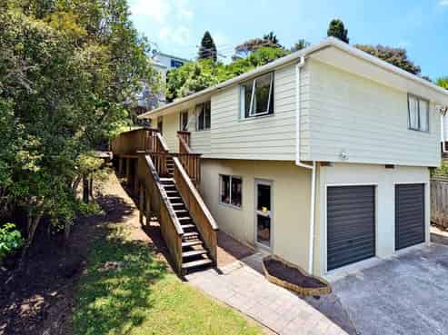 2/17 Fernwood Grove, Bayview