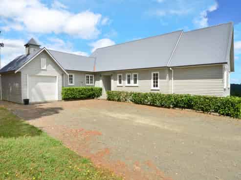 200 Martin Access Road, Makarau