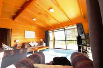 107 Sands Crescent, Matarangi