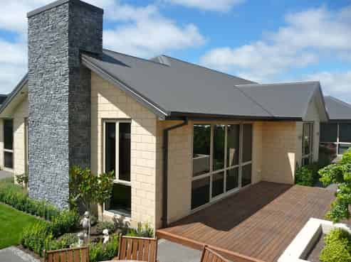 144 Hussey Road, Northwood