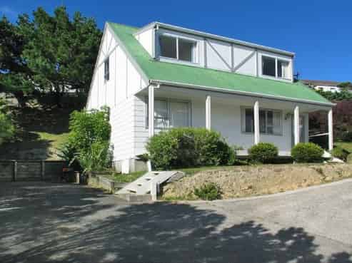 90 Cunliffe Street, Churton Park