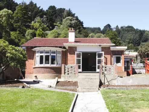 16 Rhodes Terrace, North East Valley