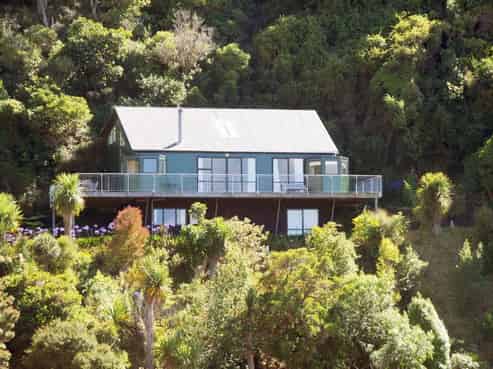 79 Tikao Bay Road, Wainui