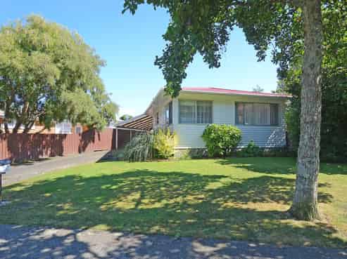 25 Molloys Road, Te Marua