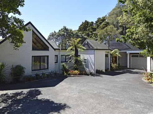 60 Grande Vue Road, Hillpark