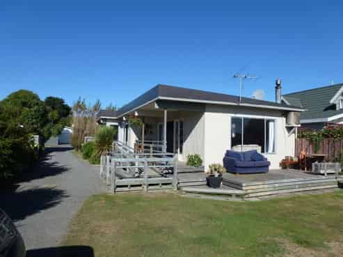 65 Park Terrace, Waikuku Beach