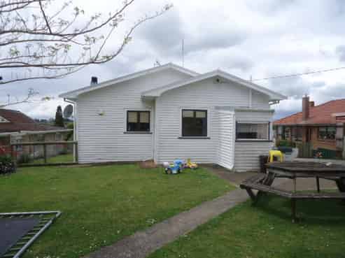 16 High Street, Tirau