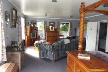 Grand Old Lady: Mansion Built 1913