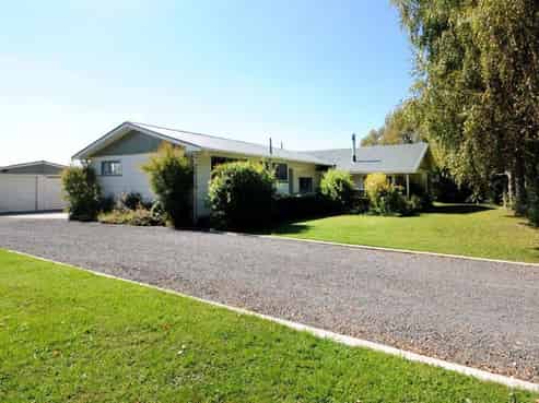 178 Waikawa Beach Road, Manakau