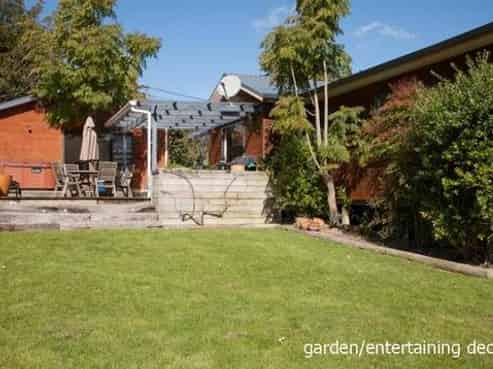 11 Natzka Road, Ostend