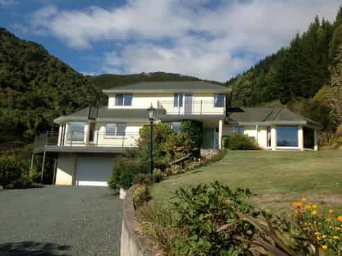 31 Strathaven Place, Atawhai