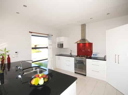 8 Marble Court, Northwood