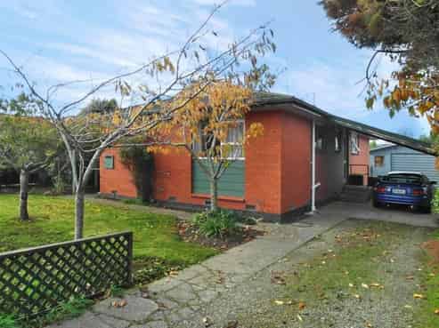 8 Newbie Street, Heidelberg