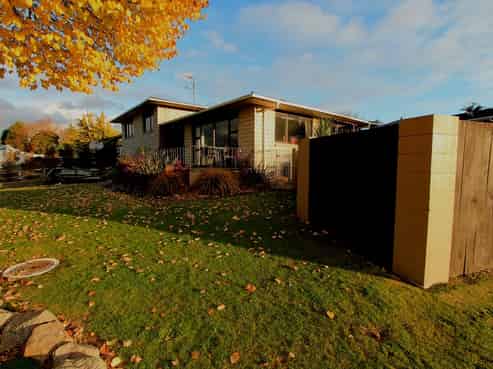 1 Bata Place, Westbrook