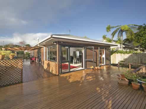 9A Raetihi Crescent, Mount Albert