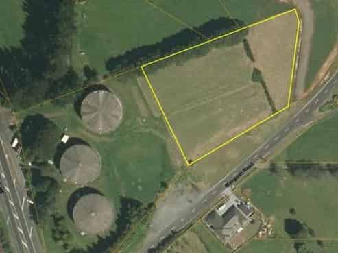 553 Mangorei Road, Egmont Village