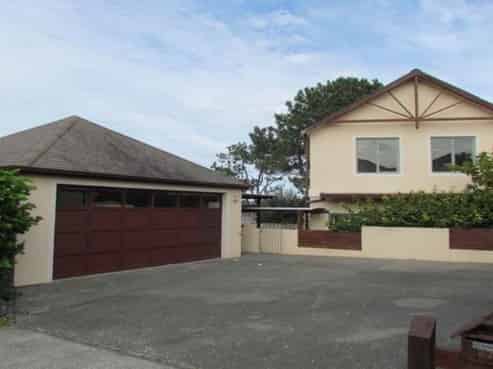 280 Alec Craig Way, Gulf Harbour