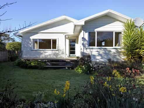 16 Baldwin Road, Tasman