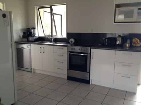 35D Western Hills Drive, Kensington