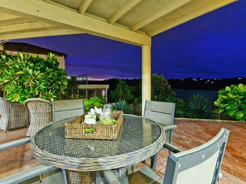 15 Rangi Avenue, Schnapper Rock