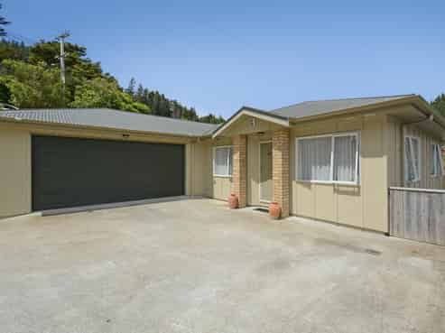 31A Forest Road, Pinehaven
