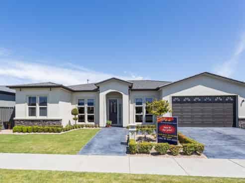 102 Hunter Drive, Awatoto