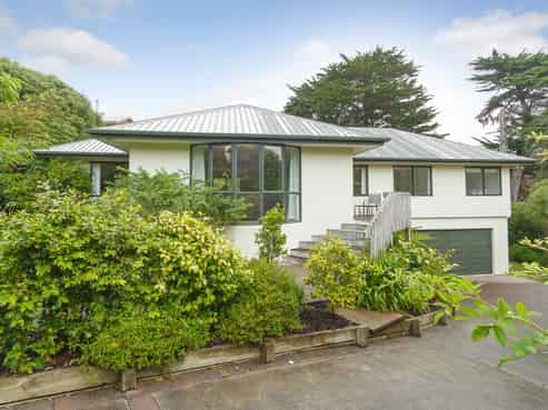 4 Joseph Banks Drive, Whitby