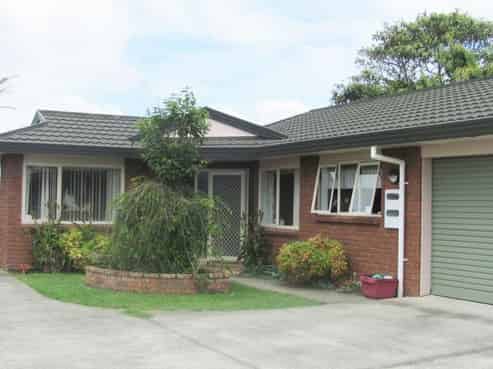 3/6 Lilian Street, Kamo