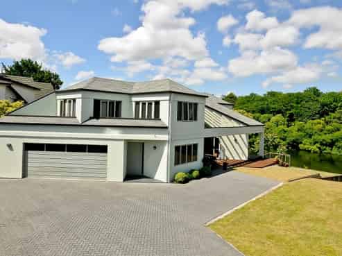 565 River Road, Fairfield