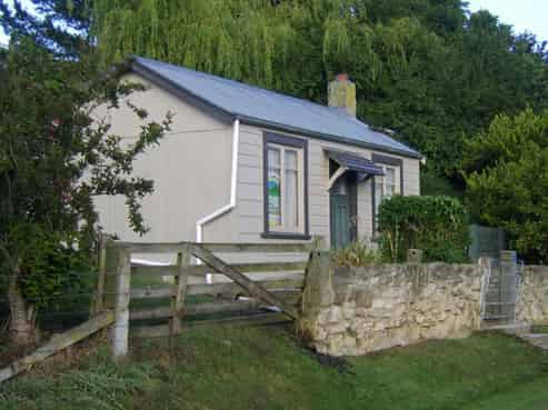 13 Back Road, Duntroon