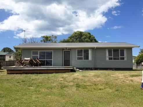 252 Pukehina Parade, Pukehina