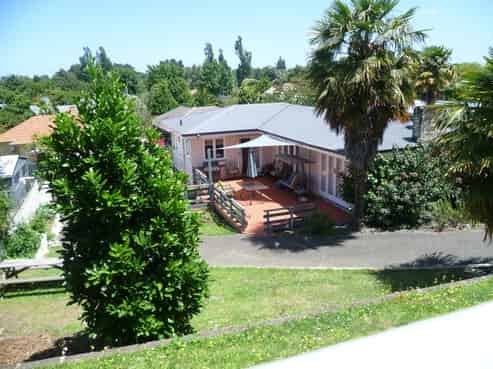 52 Cambridge Road, Hillcrest