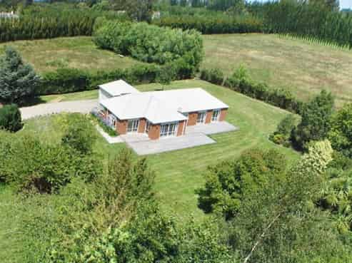 533 Johns Road, Harewood