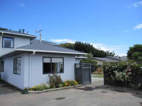 9 Caughley Place, Otaki Beach