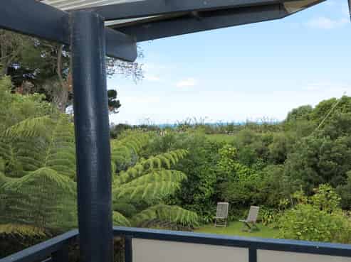 85 Bishop Road, Parapara