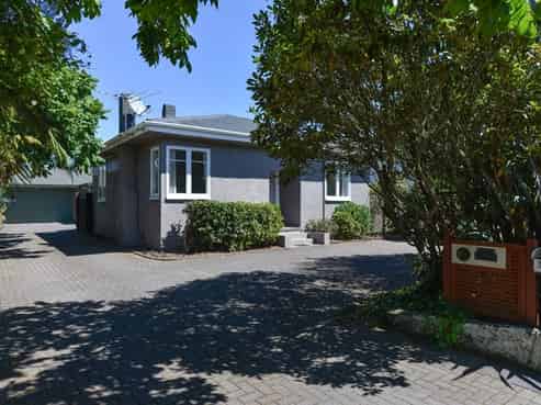 12 Elizabeth Street, Victoria