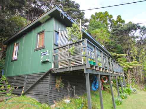 26 Ocean View Road, Huia