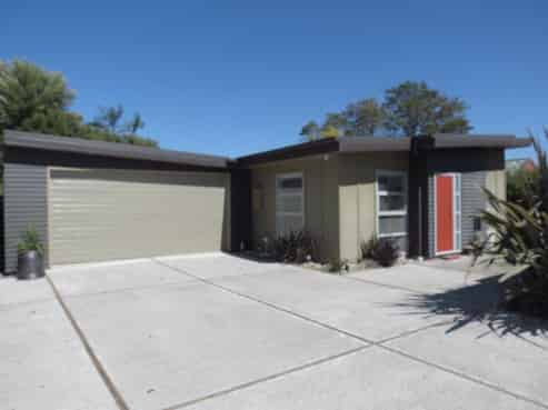 8B Taiaroa Place, Southbridge