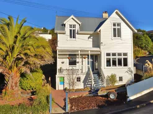 97 Leckhampton Court, Clyde Hill