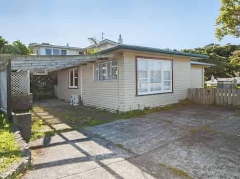 218 Dowse Drive, Maungaraki