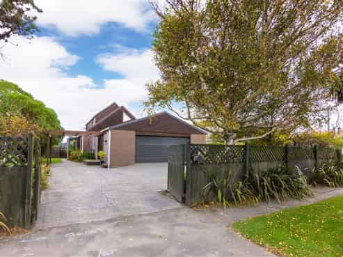 189 Rocking Horse Road, Southshore