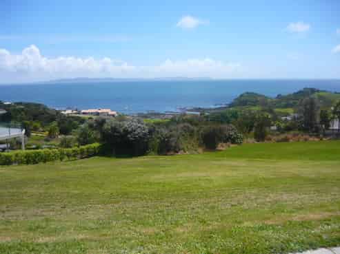 24 Eagles Way, Cable Bay