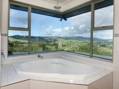 185 Dangen Road, Peria