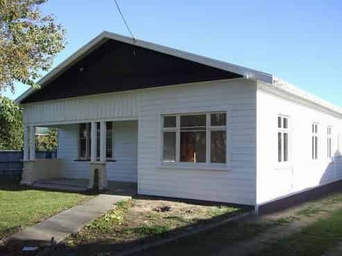 14 Lee Street, Southbridge