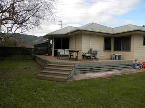 9 Hurworth Grove, Waikanae