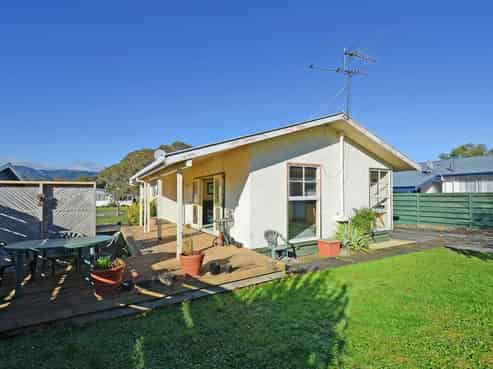 186 California Drive, Totara Park