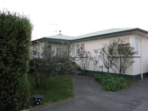 711 Norton Road, Akina